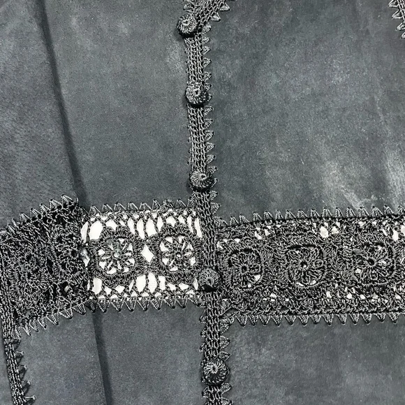 Fred Thomas Black Suede & Crochet Vest Women’s Size Small - Picture 8 of 11